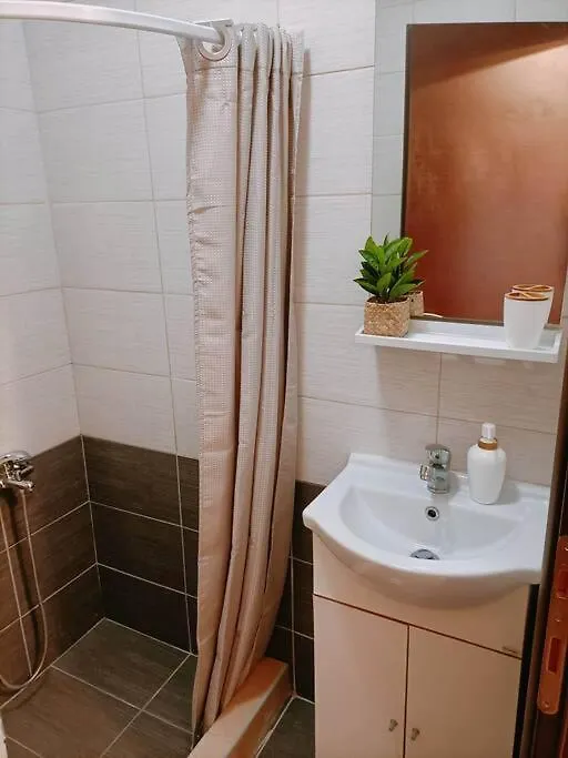 Thess Vibes @ City Center Thessaloniki Apartment